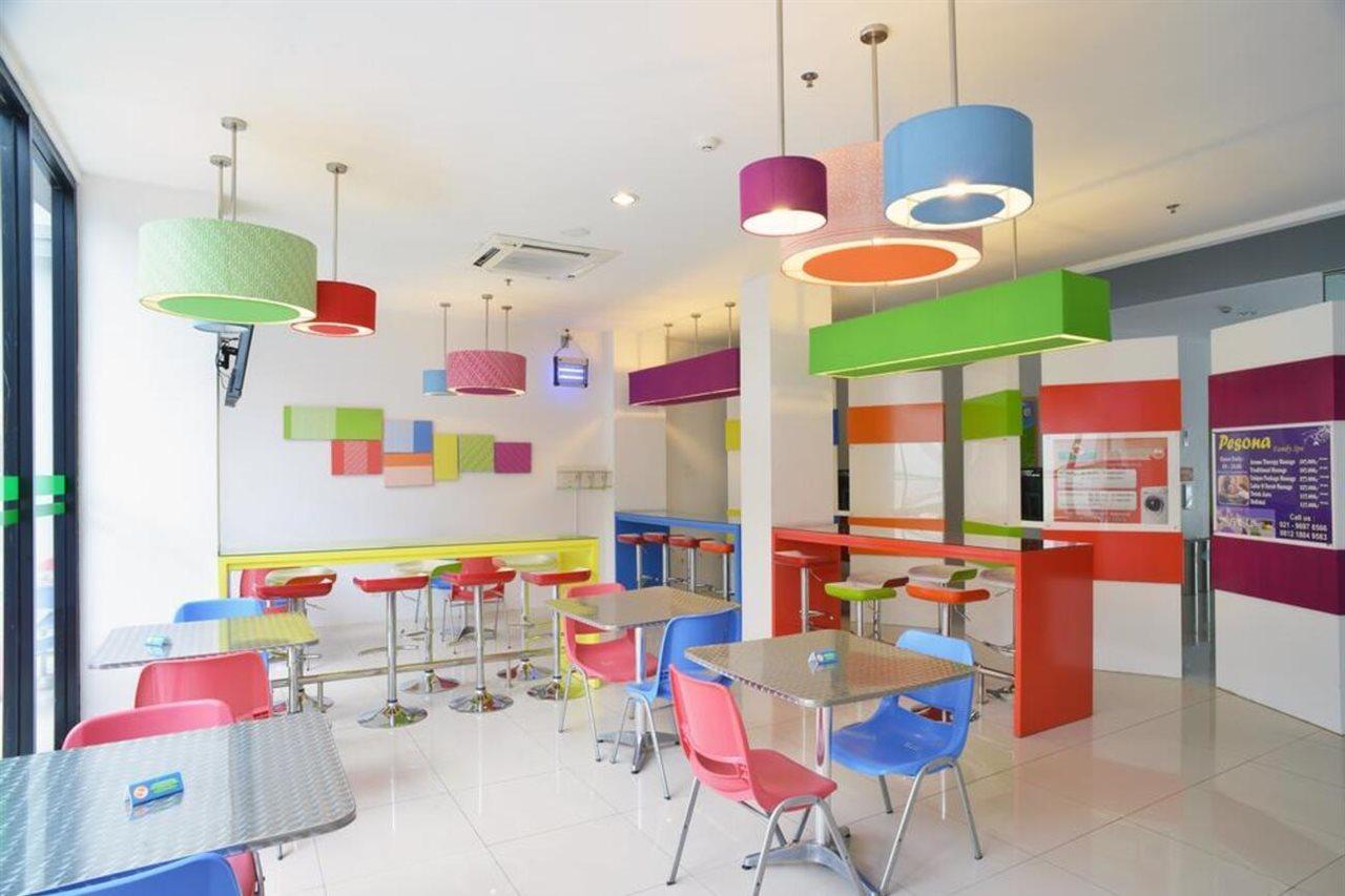 POP! Hotel Tebet Jakarta Exterior foto