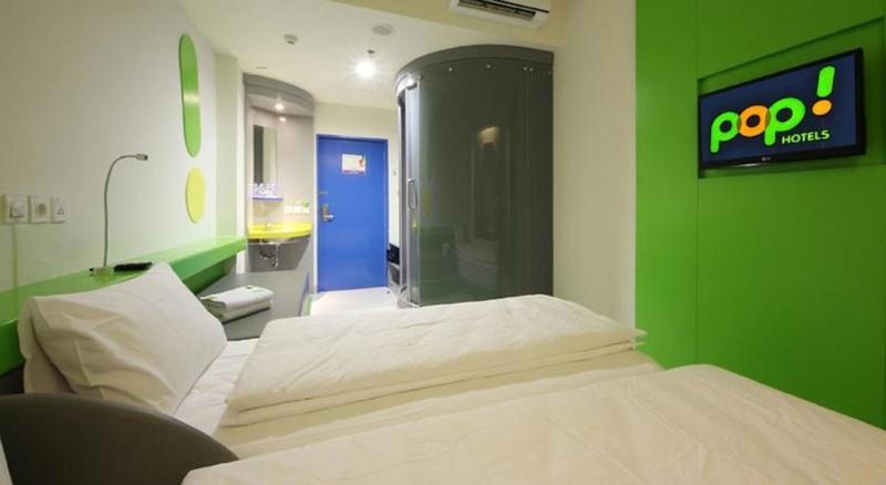 POP! Hotel Tebet Jakarta Zimmer foto
