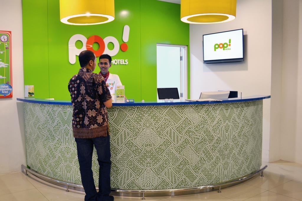 POP! Hotel Tebet Jakarta Exterior foto