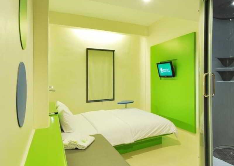 POP! Hotel Tebet Jakarta Exterior foto